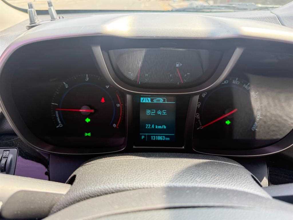 Chevrolet Orlando 2013 Plateado - Importación desde Corea - HF Imports Iquique - Foto 13