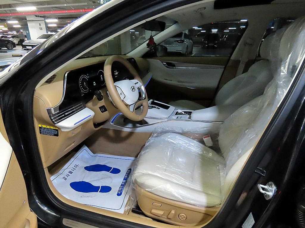 HYUNDAI Grandeur - Vista 7