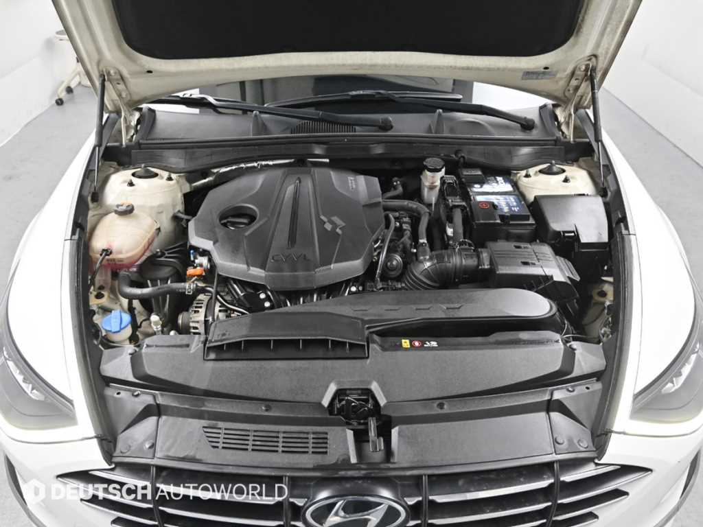 HYUNDAI Sonata - Vista 6