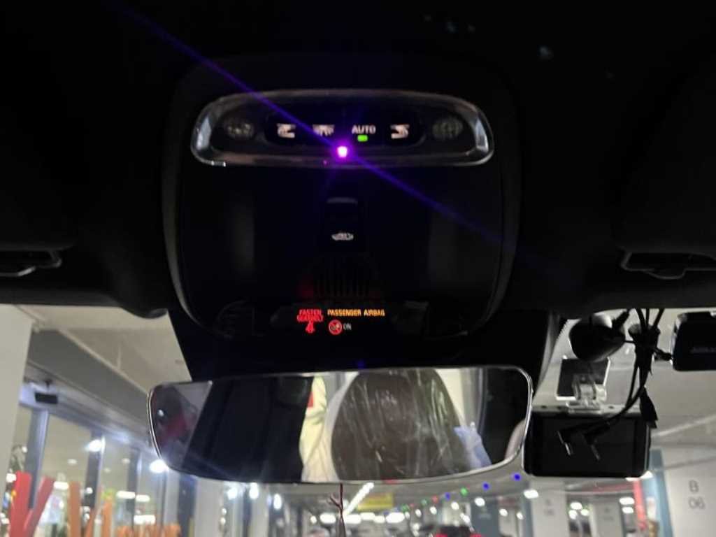 Volvo XC90 - Vista 11