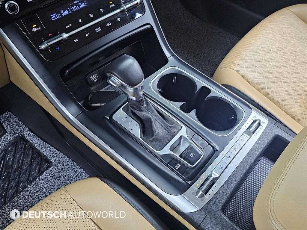 KIA Carnival - Vista 9