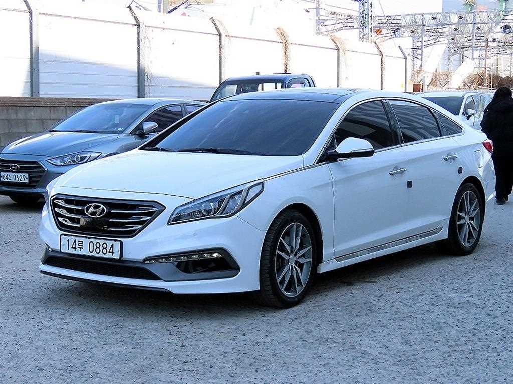 HYUNDAI Sonata - Vista 2