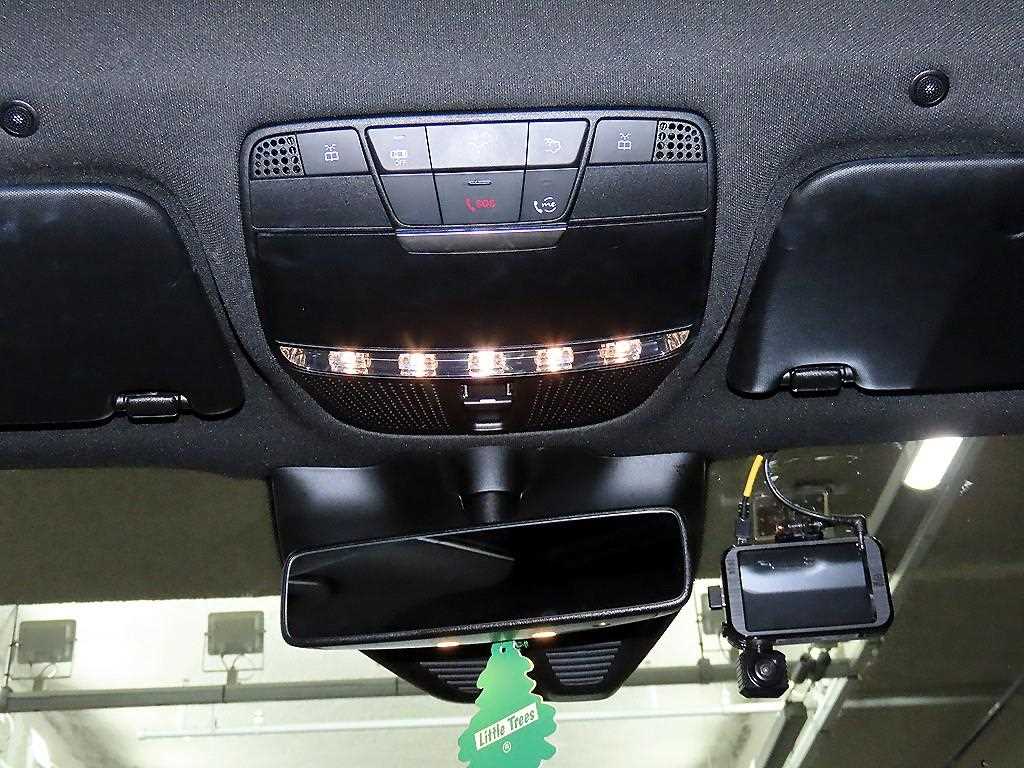 Mercedes Benz GLC Class 2020 Gris - Importación desde Corea - HF Imports Iquique - Foto 13