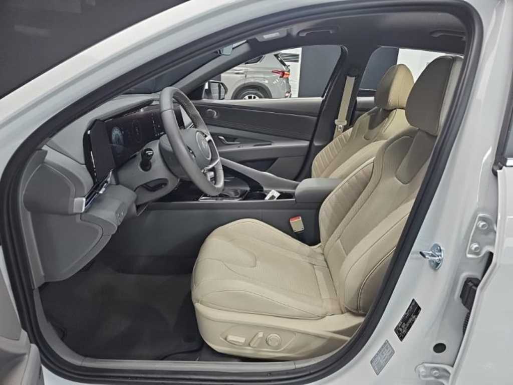 HYUNDAI Avante 2026 Blanco - Importación desde Corea - HF Imports Iquique - Foto 17