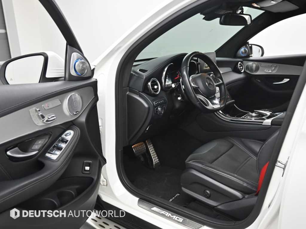 Mercedes Benz GLC Class - Vista 11