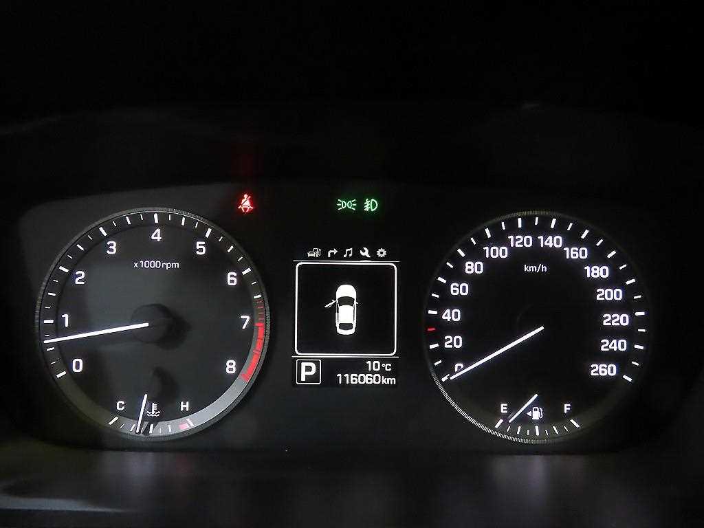 HYUNDAI Sonata - Vista 8