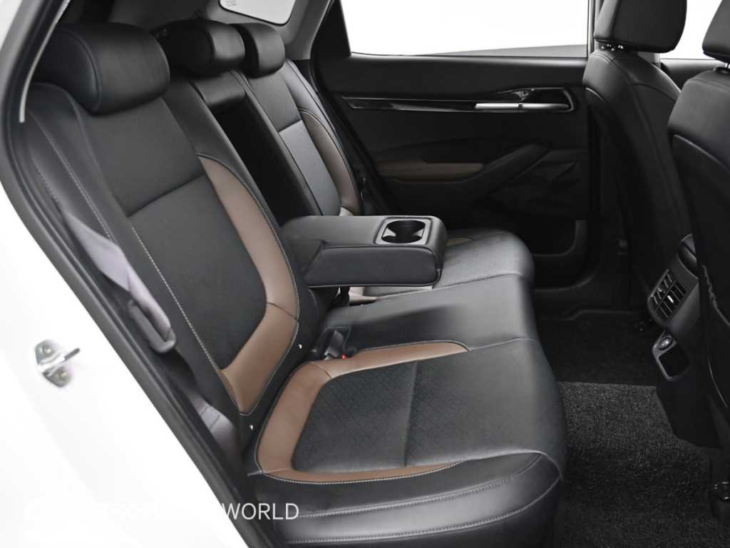 KIA Seltos - Vista 12