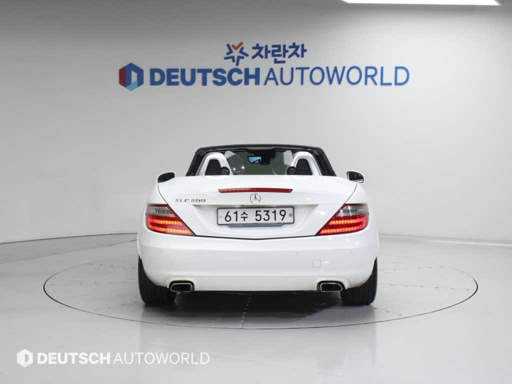 Mercedes Benz SLK Class - Vista 4