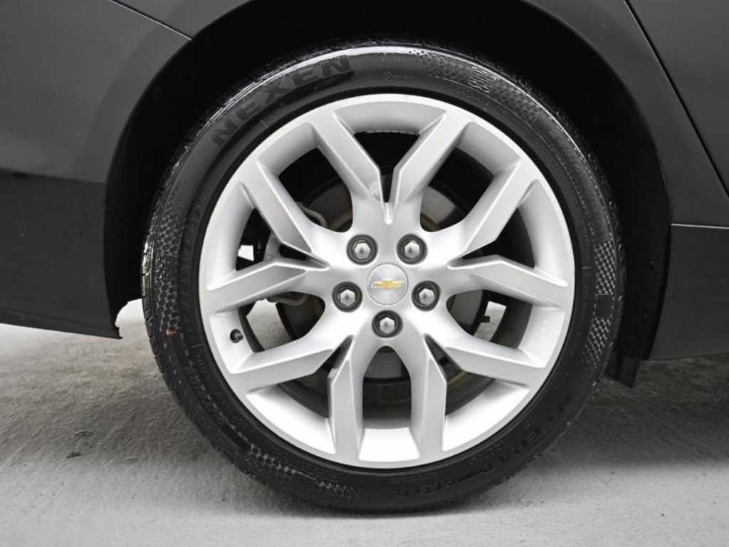 Chevrolet Impala - Vista 5