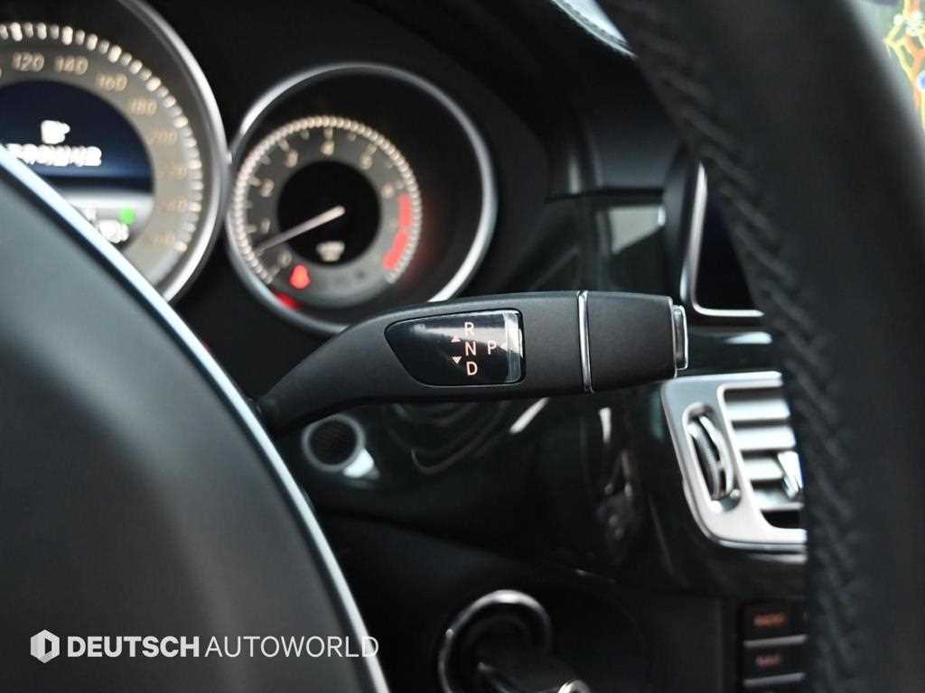 Mercedes Benz CLS Class - Vista 9