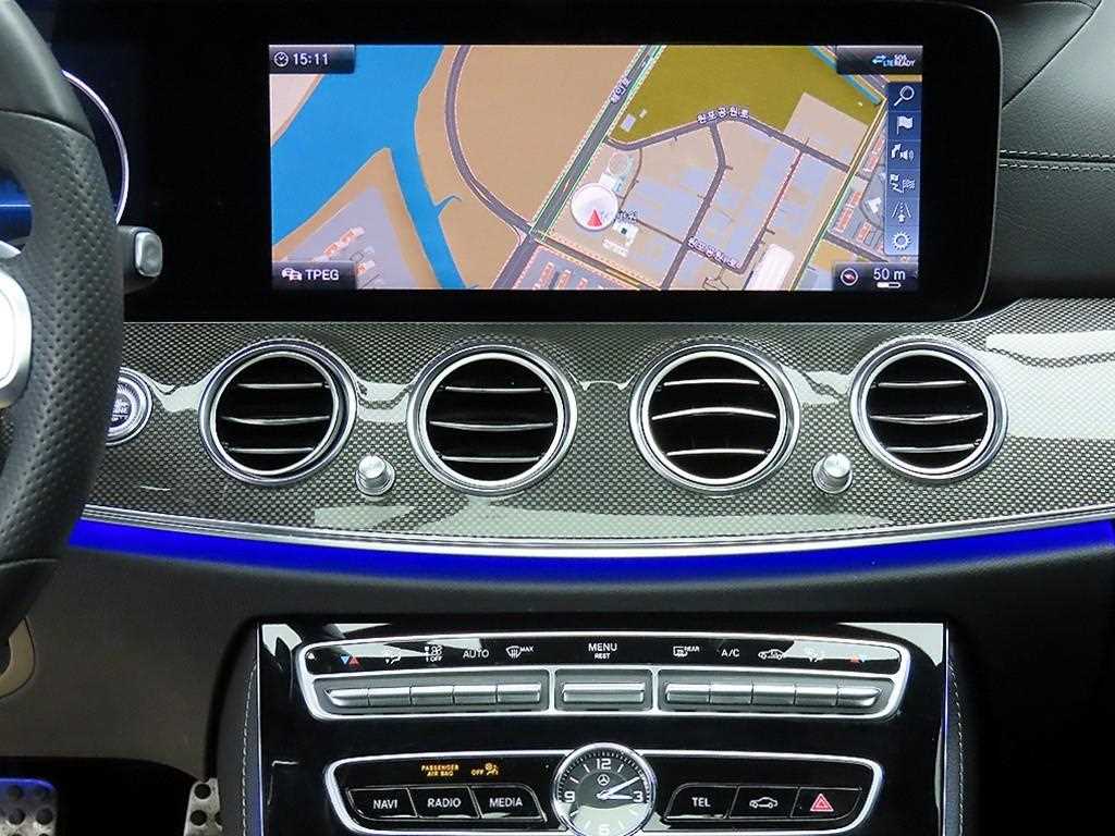 Mercedes Benz E class 2020 Plateado - Importación desde Corea - HF Imports Iquique - Foto 15