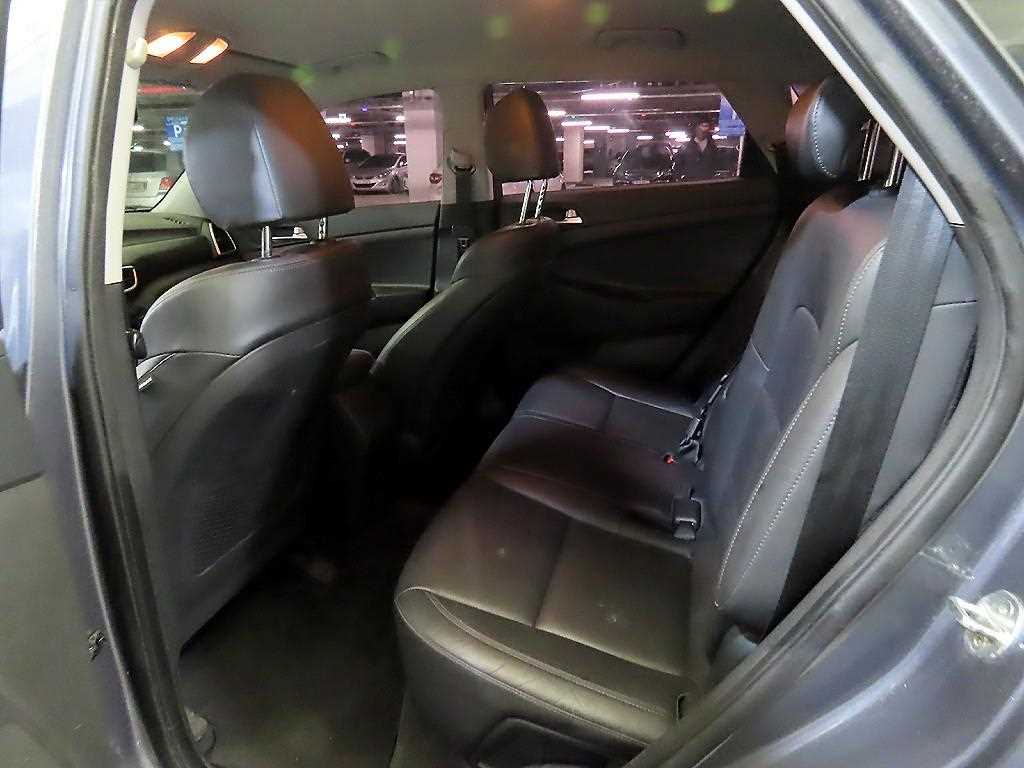 HYUNDAI Tucson - Vista 7