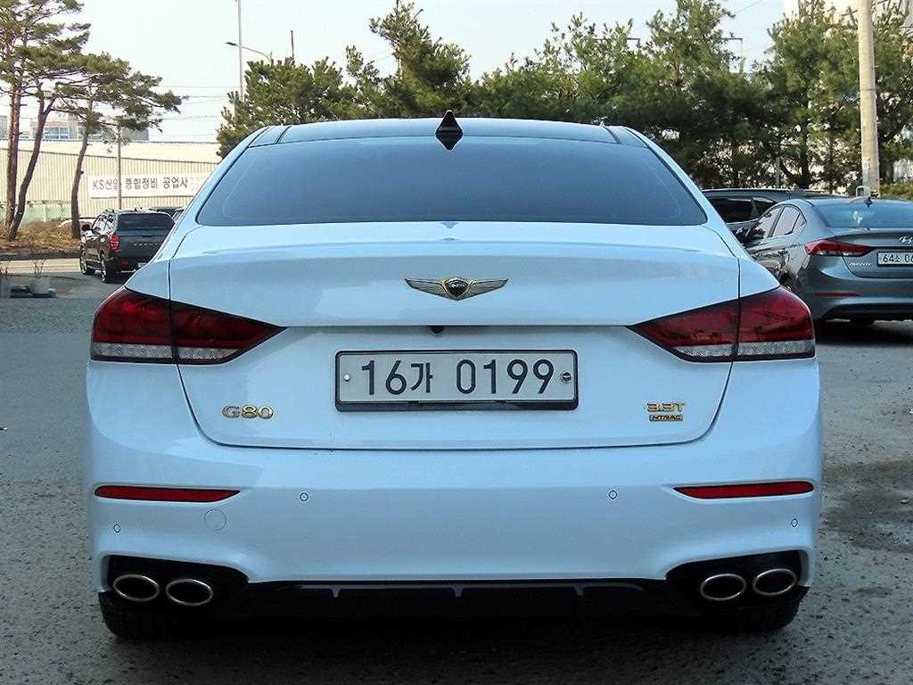 Genesis G80 - Vista 4