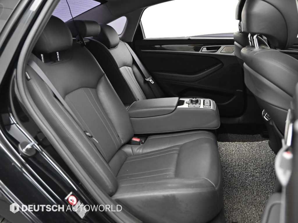 Genesis G80 - Vista 12