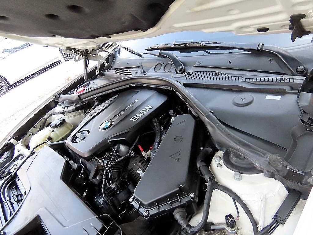 BMW 1 series 2016 Blanco - Importación desde Corea - HF Imports Iquique - Foto 17