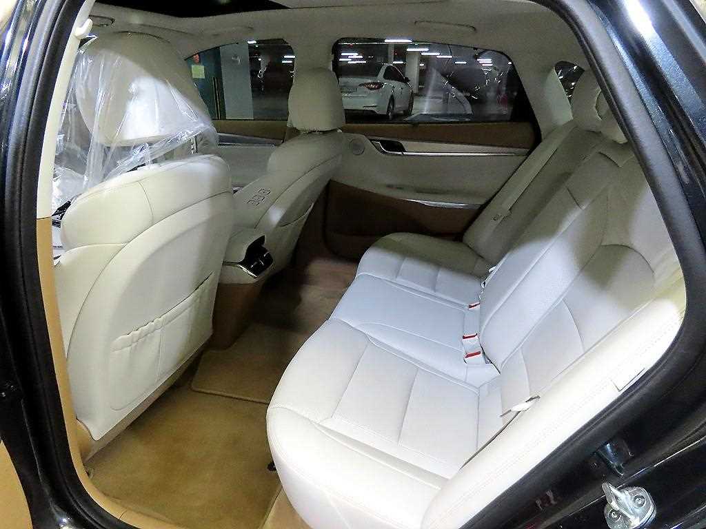 HYUNDAI Grandeur - Vista 8