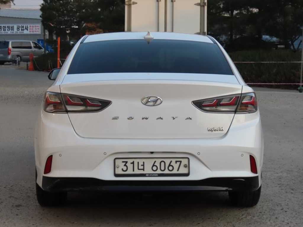 HYUNDAI Sonata - Vista 4