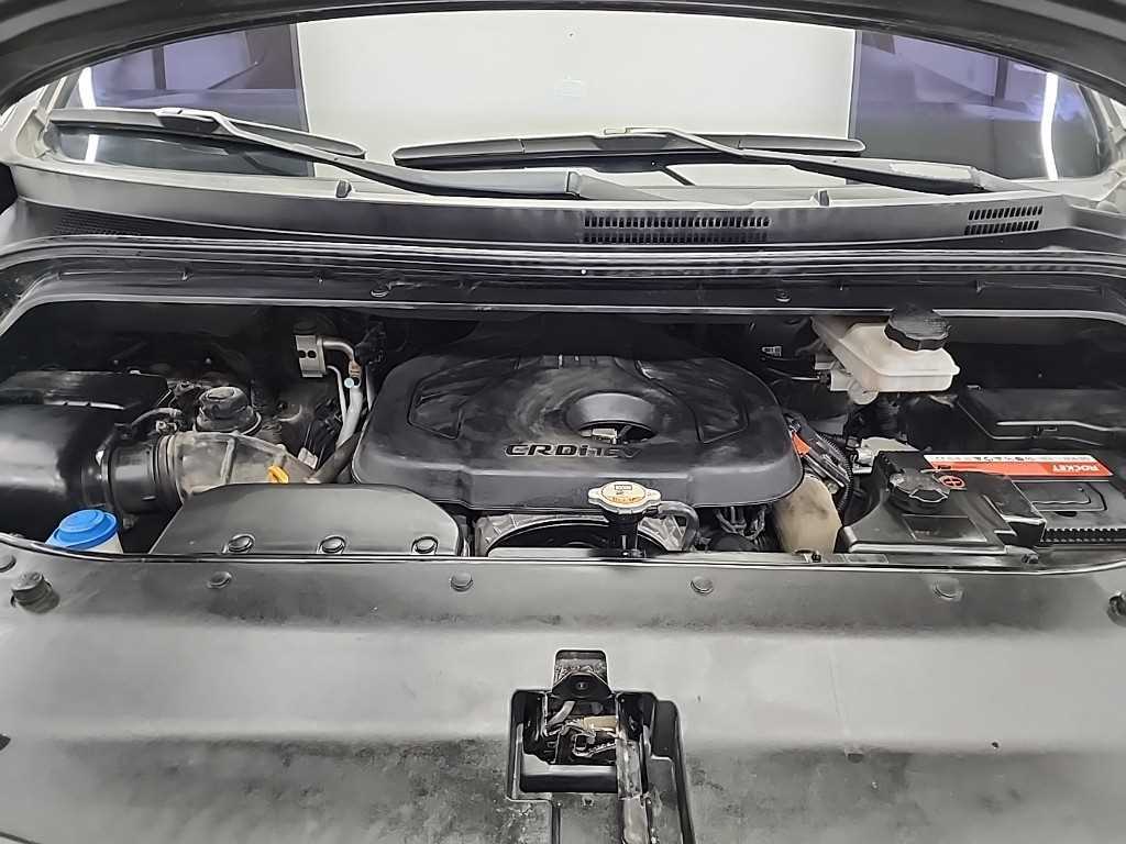 HYUNDAI Starex - Vista 5