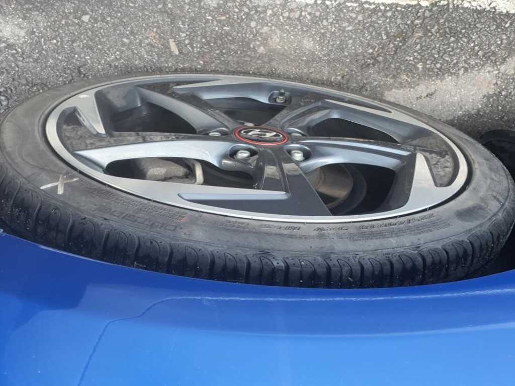 HYUNDAI Veloster - Vista 12