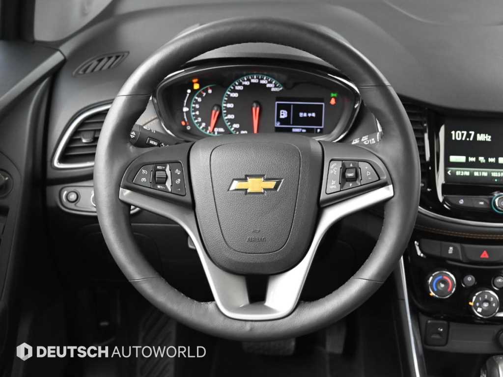 Chevrolet Trax 2019 Gris - Importación desde Corea - HF Imports Iquique - Foto 13