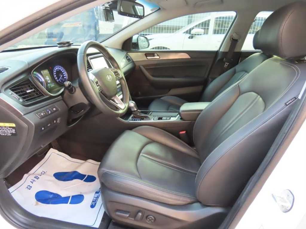 HYUNDAI Sonata - Vista 5