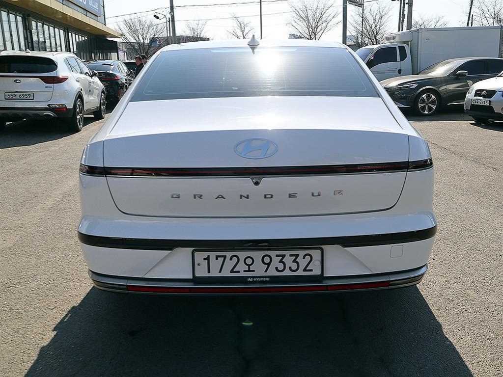 HYUNDAI Grandeur - Vista 4
