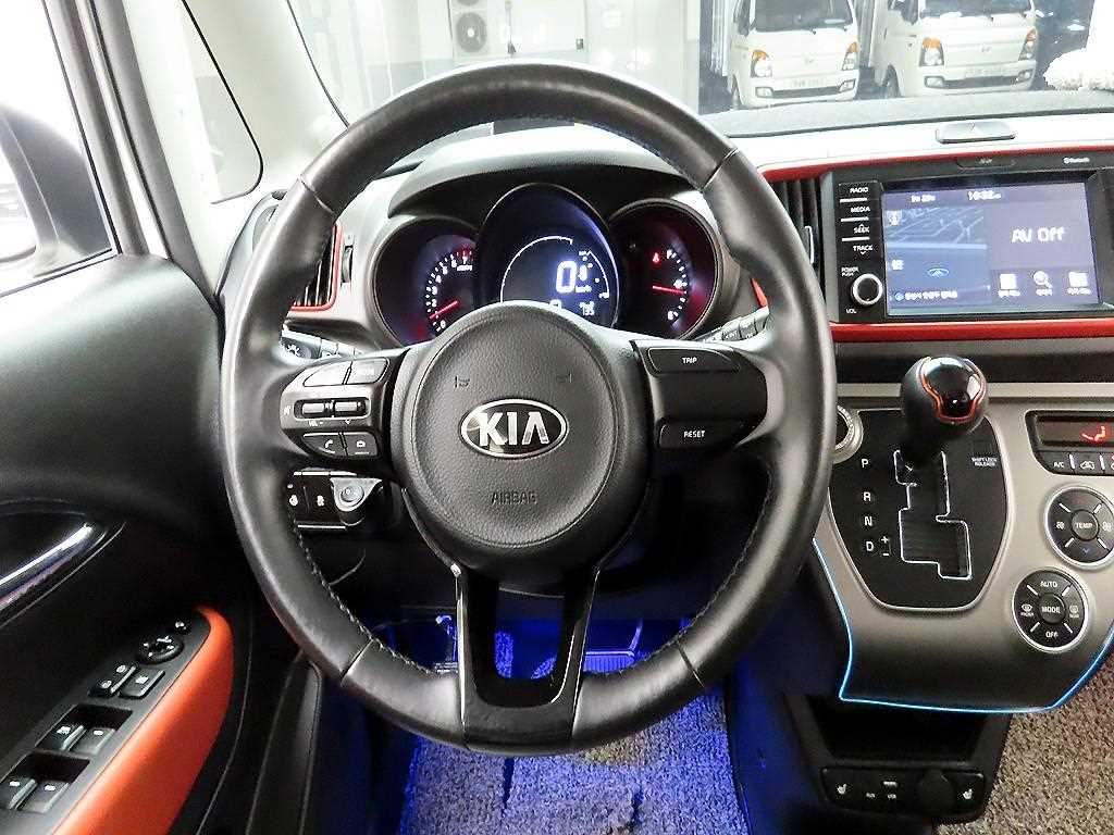 KIA Ray - Vista 7