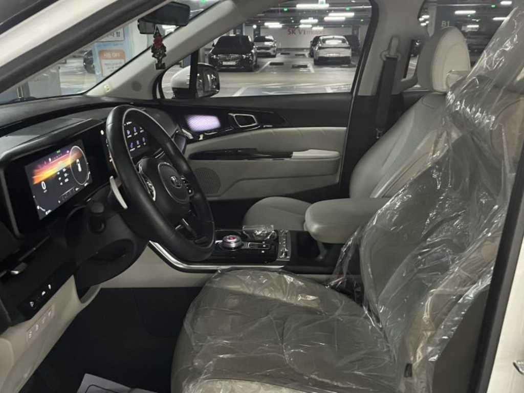 KIA Carnival - Vista 9