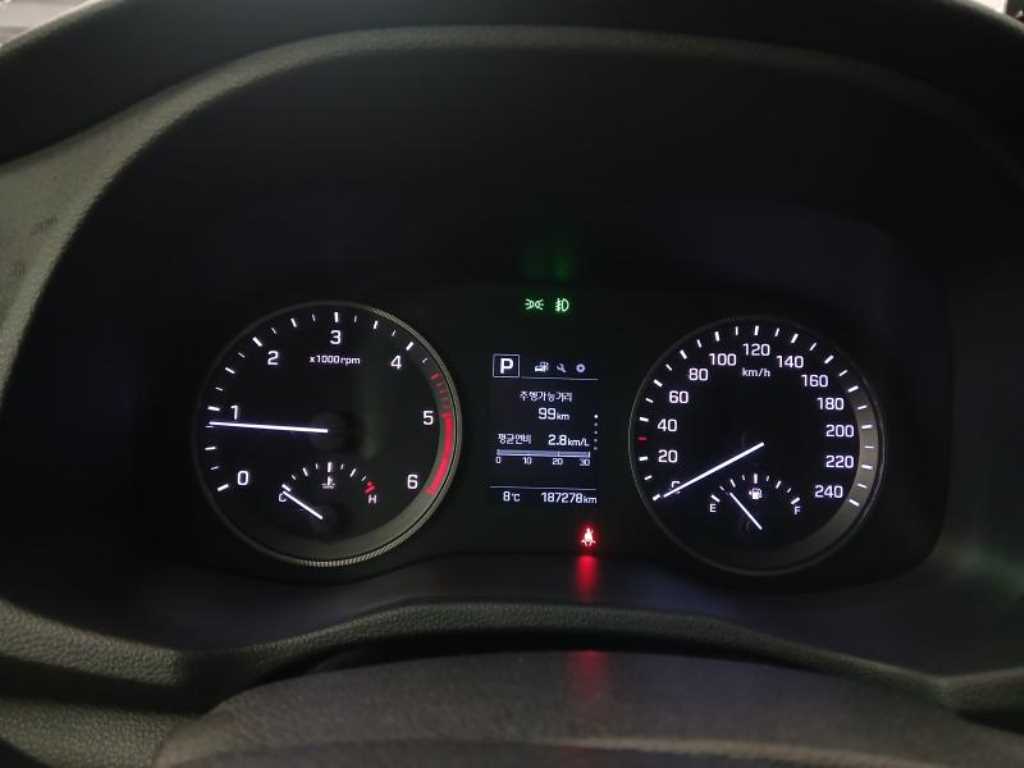 HYUNDAI Tucson - Vista 9