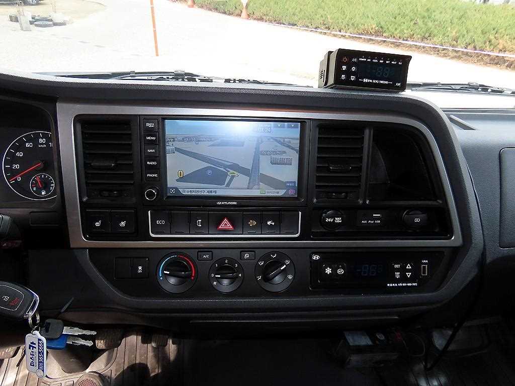 medium and large cargo truck - Vista 12