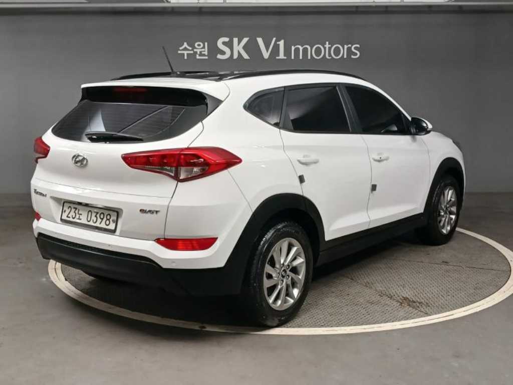 HYUNDAI Tucson - Vista 4