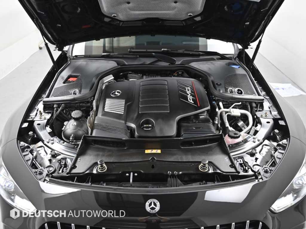 Mercedes Benz AMG GT - Vista 6