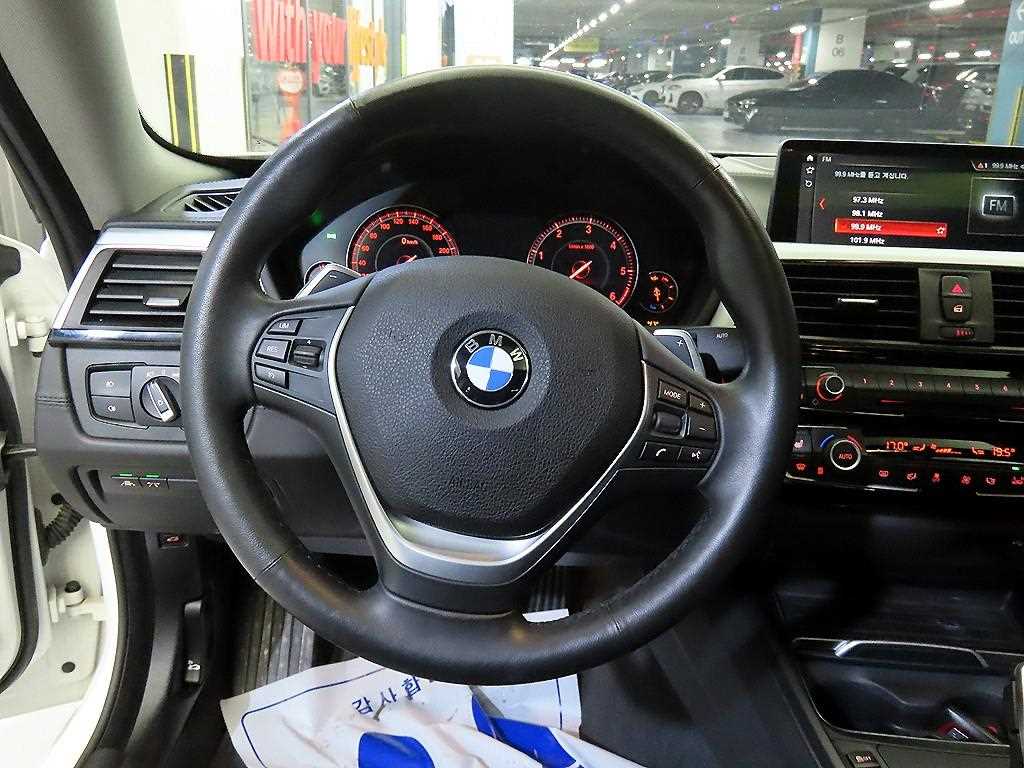 BMW 4 Series - Vista 8