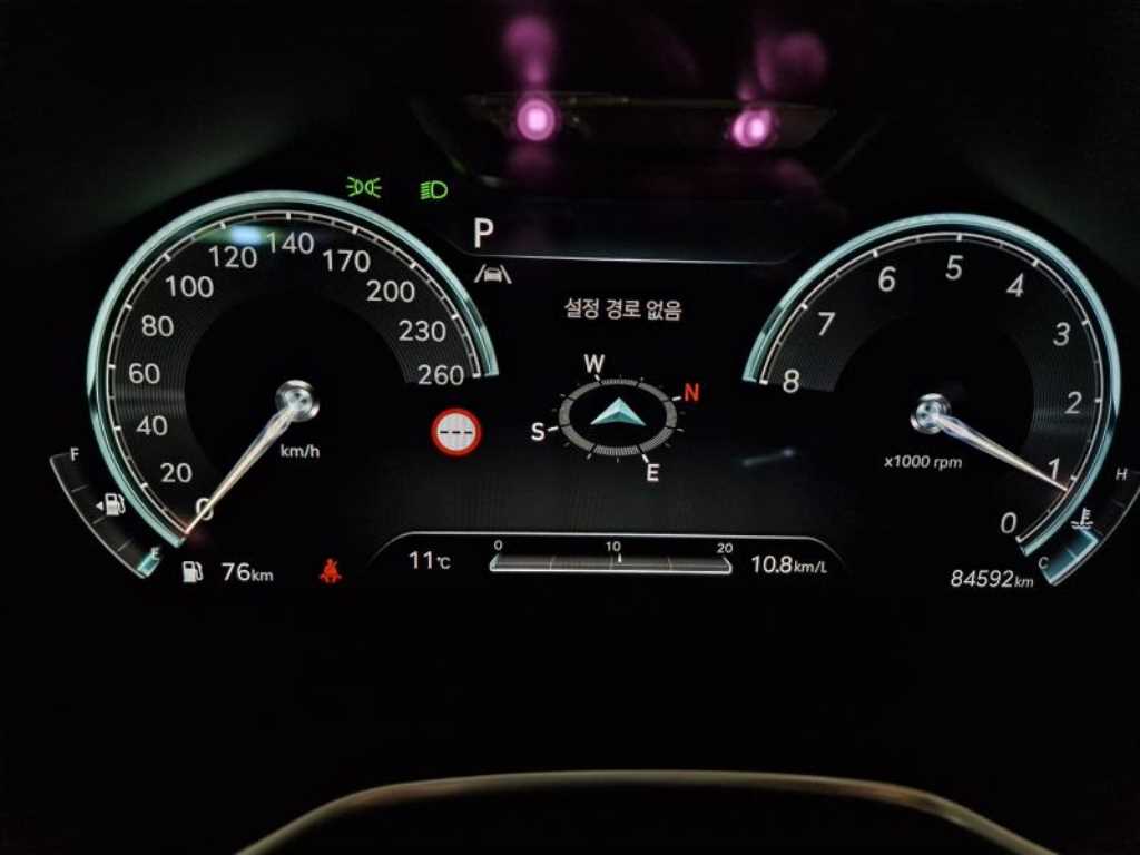 Genesis G80 - Vista 9