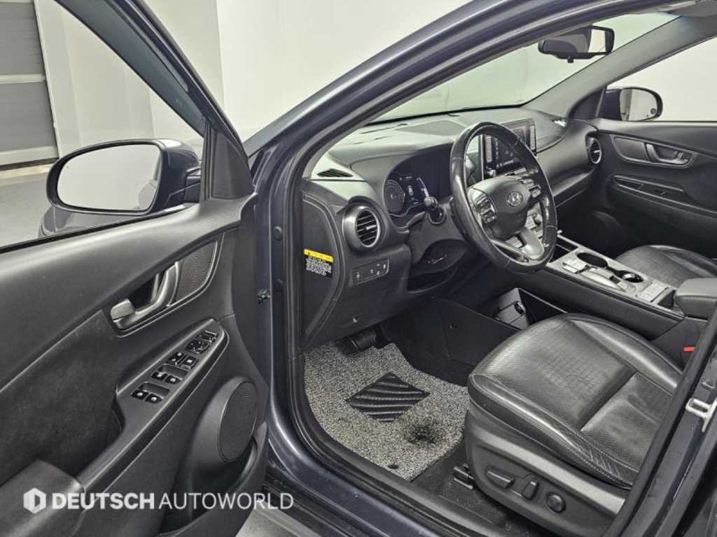 HYUNDAI Kona - Vista 11