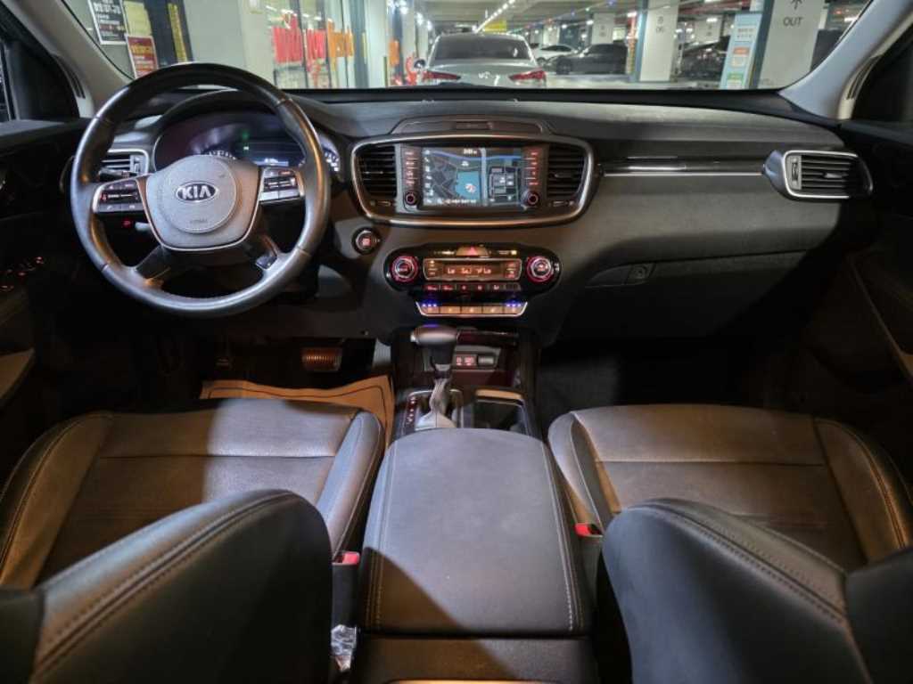KIA Sorento - Vista 9