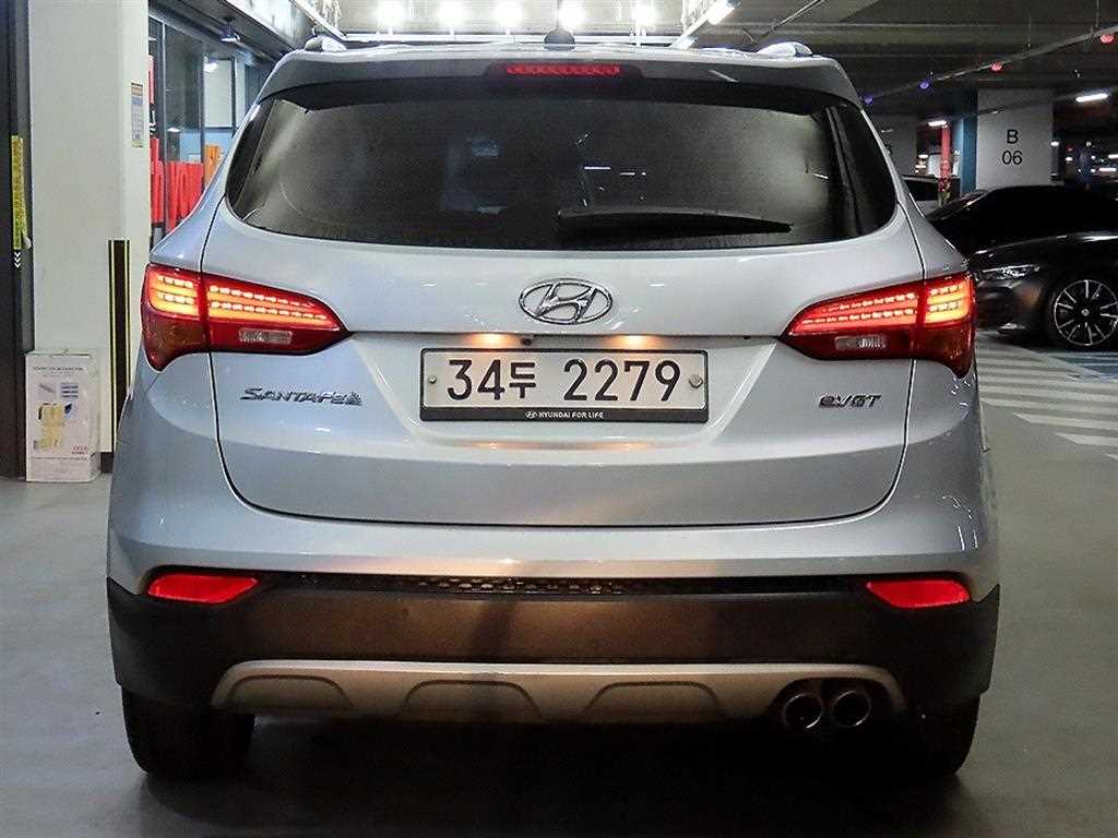 HYUNDAI Santa Fe - Vista 5