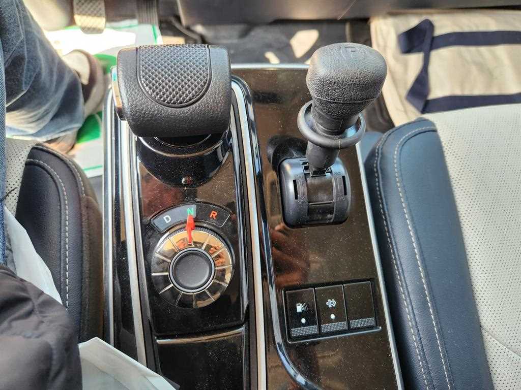 medium and large cargo truck - Vista 12