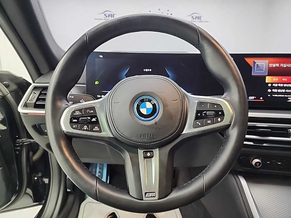 BMW i4 - Vista 9
