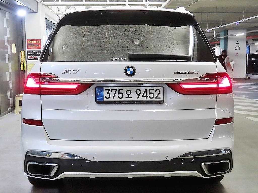 BMW X7 - Vista 5