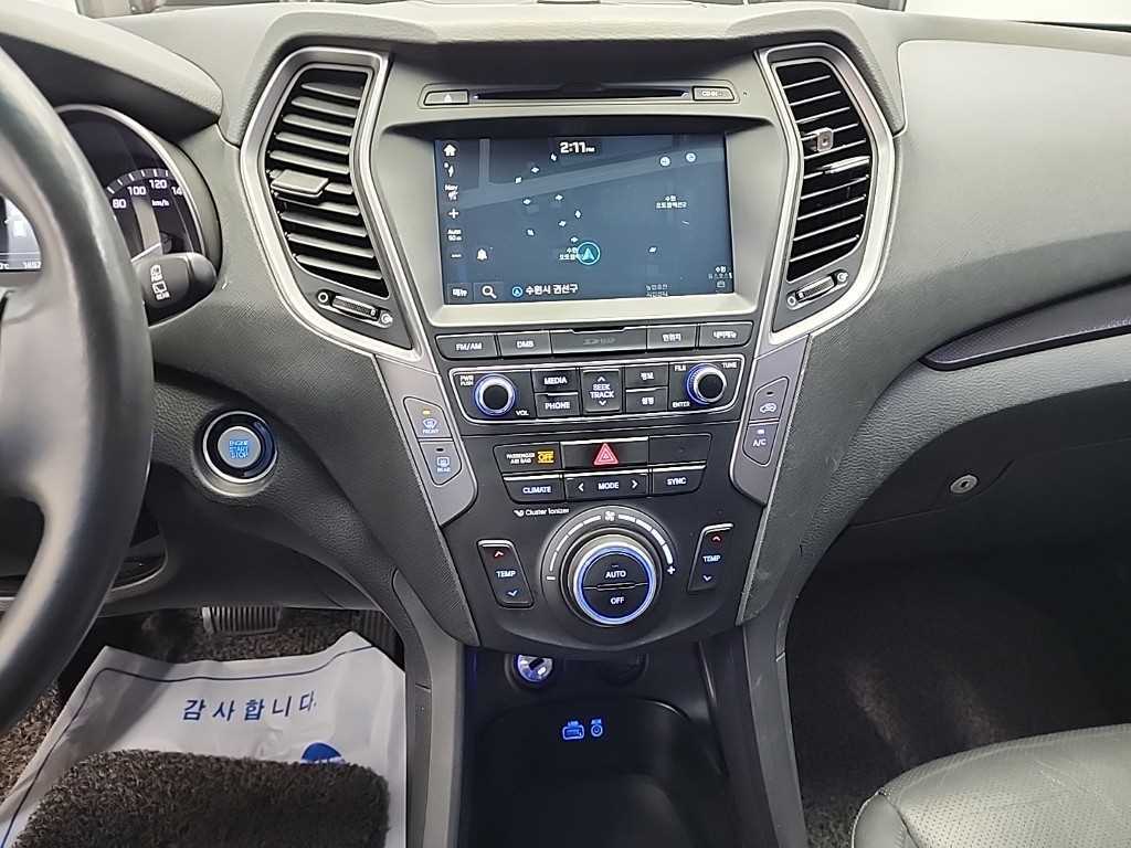 HYUNDAI Santa Fe - Vista 10