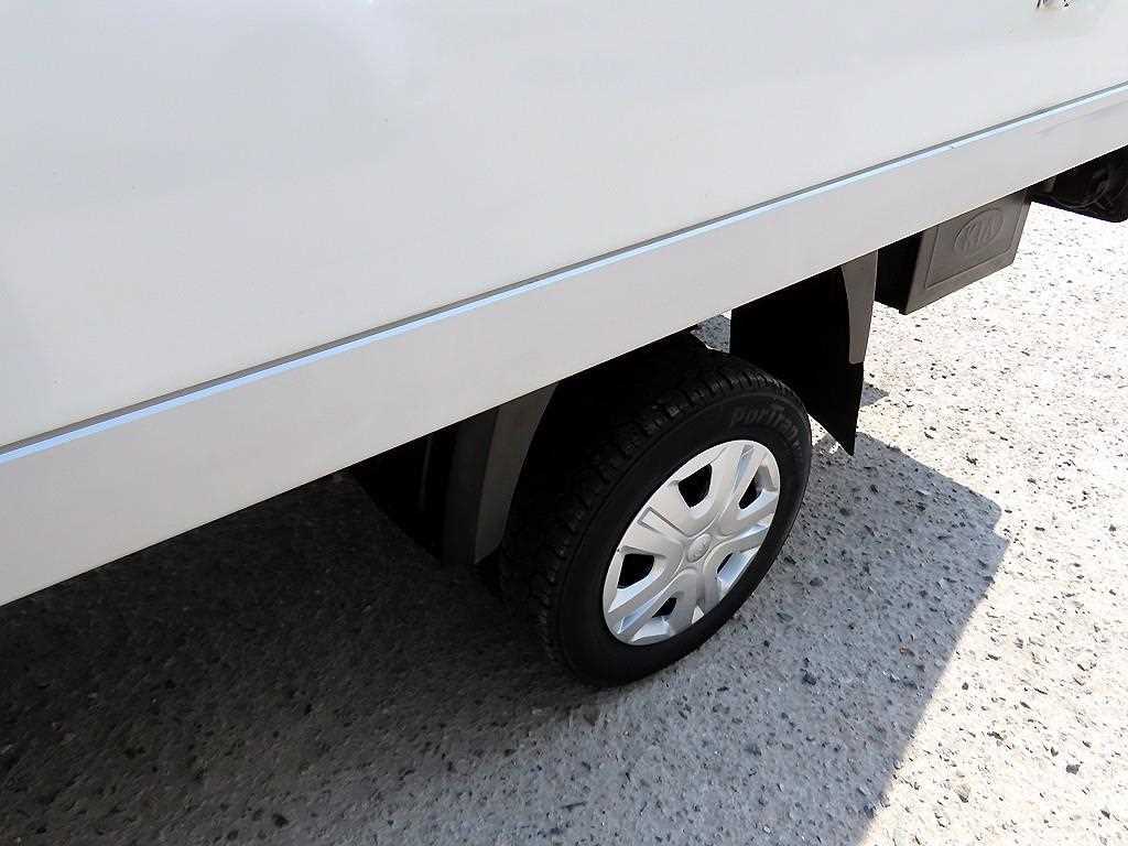Small Truck Top_Frozen Top 2021 Blanco - Importación desde Corea - HF Imports Iquique - Foto 18