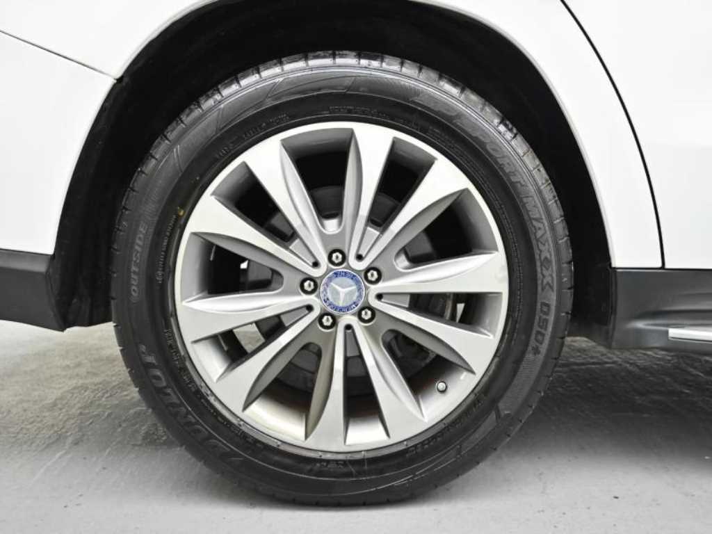 Mercedes Benz GL Class - Vista 5