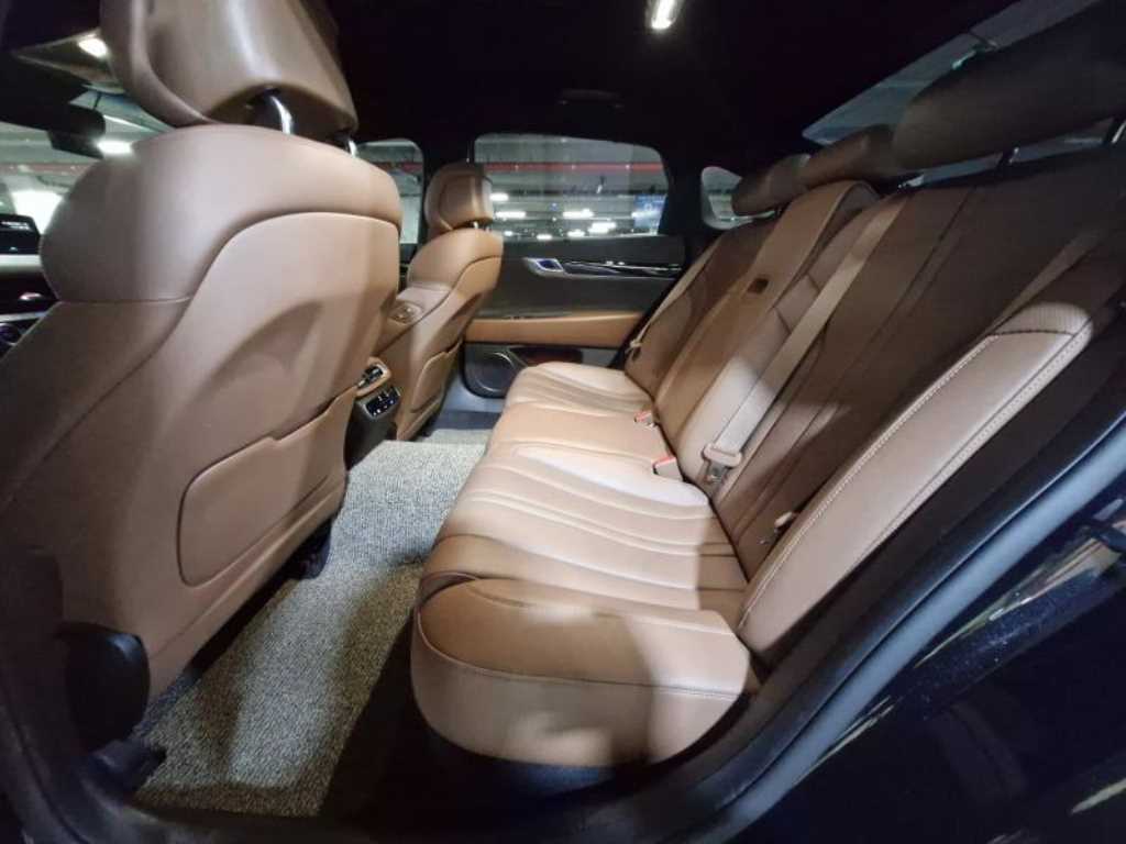 Genesis G80 - Vista 7