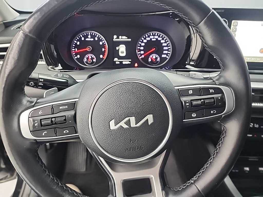 KIA K5 - Vista 9