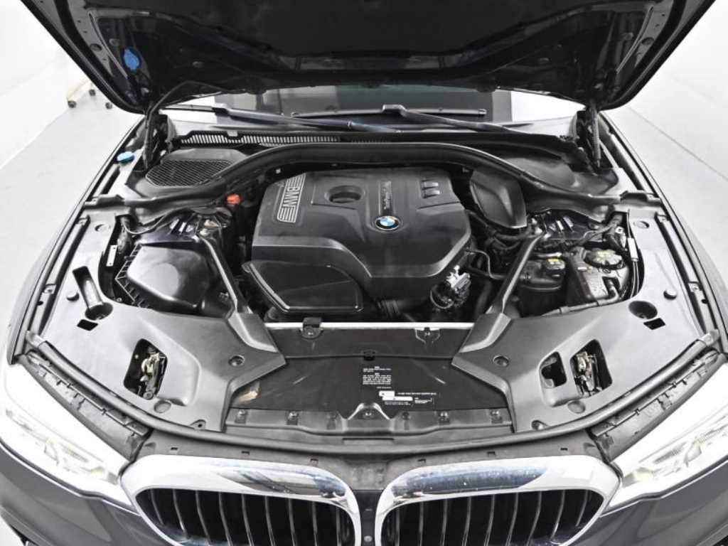 BMW 5 Series - Vista 11