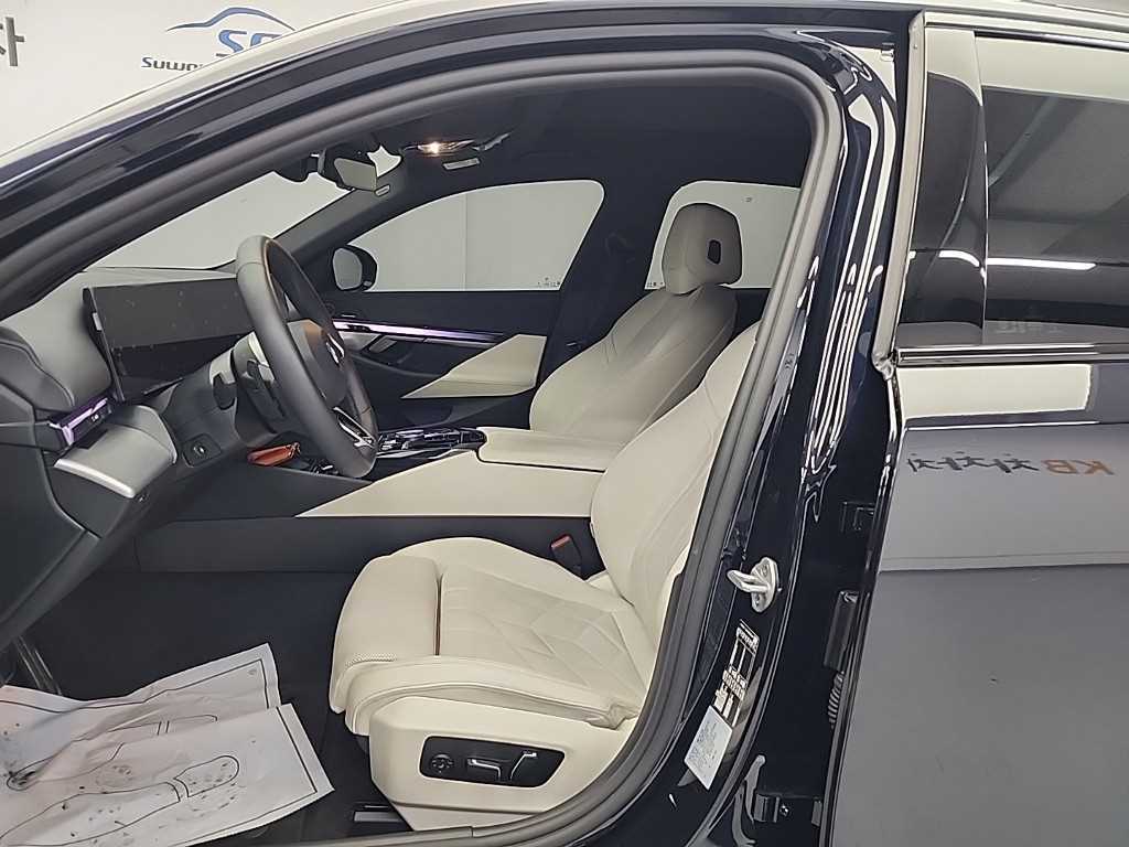 BMW 5 Series - Vista 11