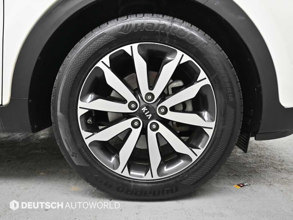 KIA Sportage - Vista 5