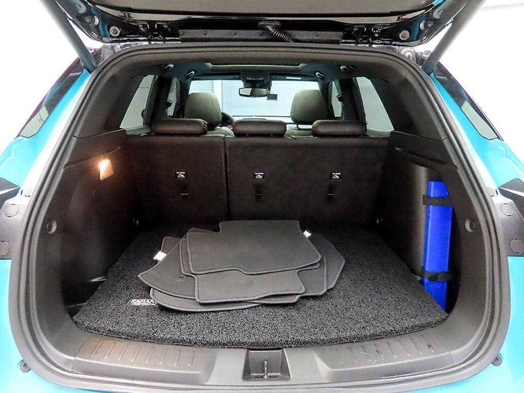 Chevrolet Trail Blazer 2021 Azul - Importación desde Corea - HF Imports Iquique - Foto 18