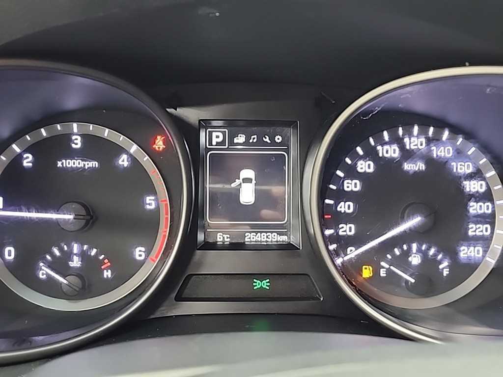 HYUNDAI Santa Fe - Vista 6